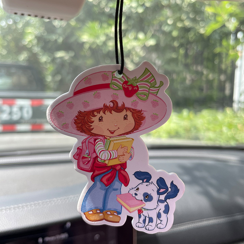 Strawberry Girl Goes to School - Perfume Gardenia Fragrance recensione e prezzo