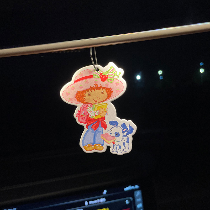 Strawberry Girl Goes to School - Perfume Gardenia Fragrance recensione e prezzo